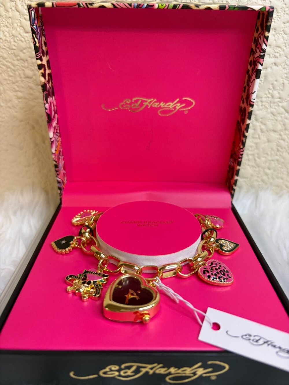 Ed Hardy Charm Bracelet Watch Gold Tone Heart Leopard Rhinestone NWT - Picture 3 of 6